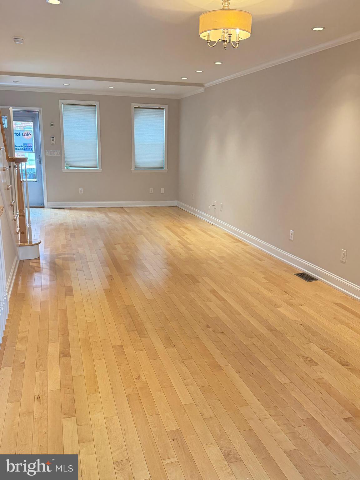 GIRARD ESTATES - Residential