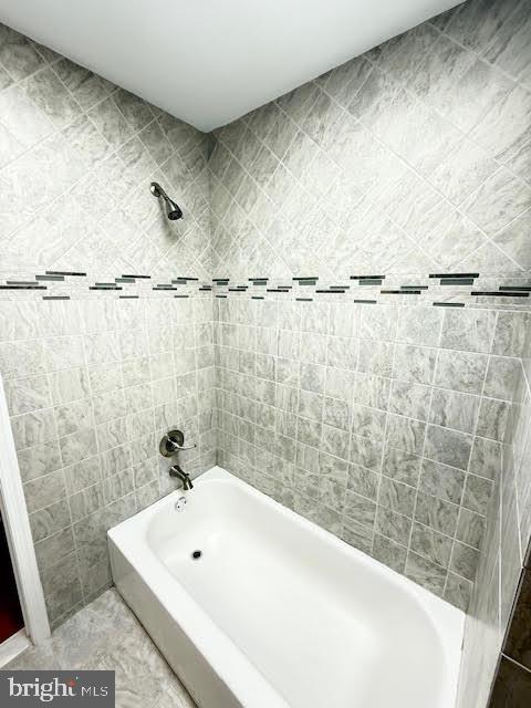 GIRARD ESTATES - Residential