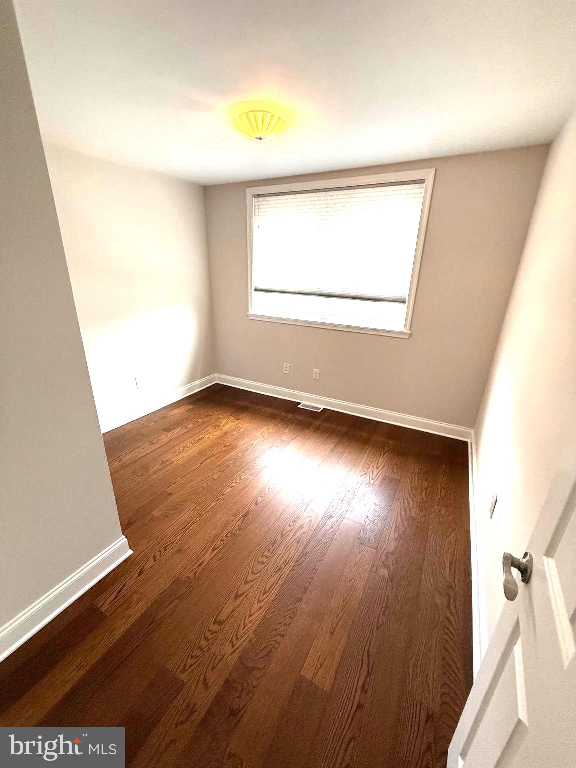 GIRARD ESTATES - Residential