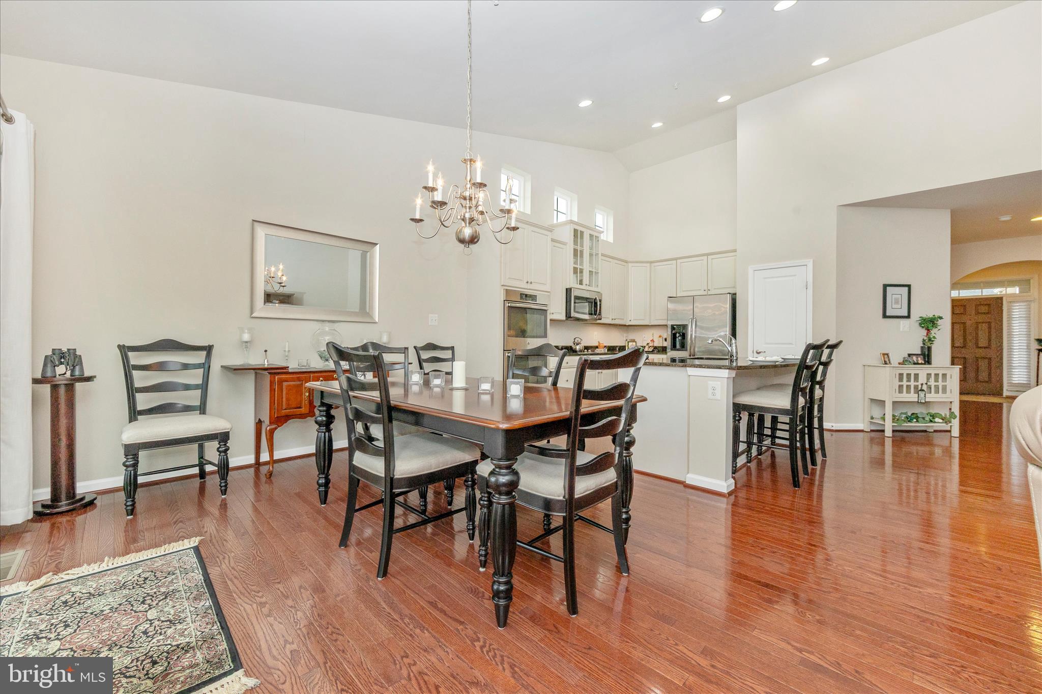 SIGNATURE CLUB AT GREENVIEW - Residential