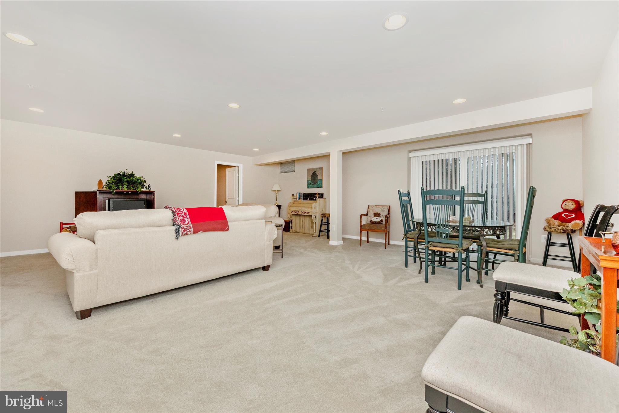 SIGNATURE CLUB AT GREENVIEW - Residential