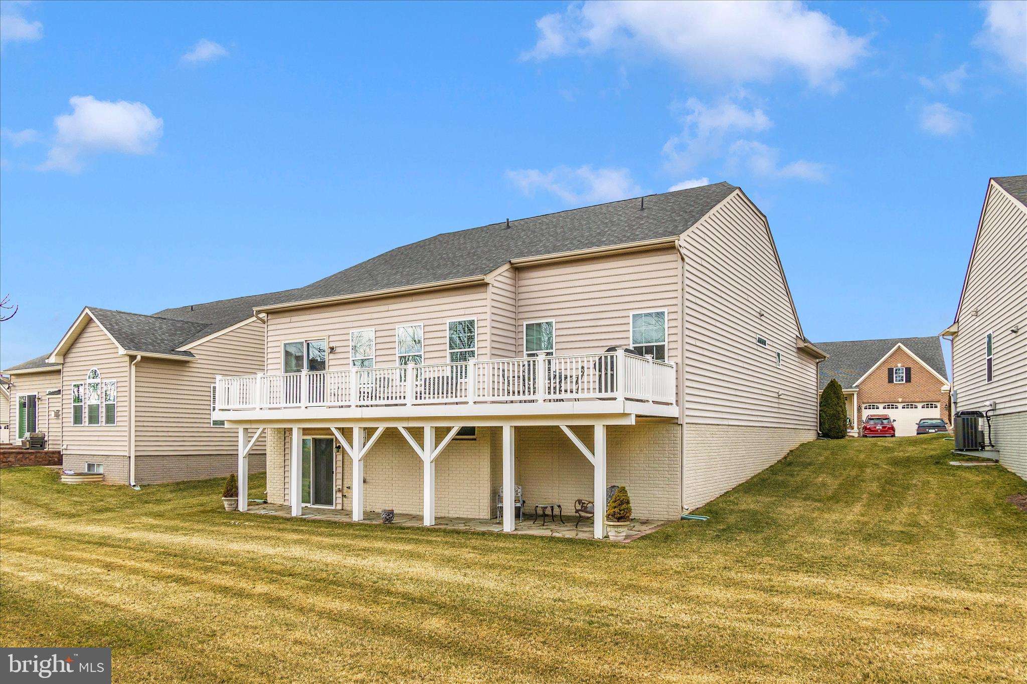 SIGNATURE CLUB AT GREENVIEW - Residential