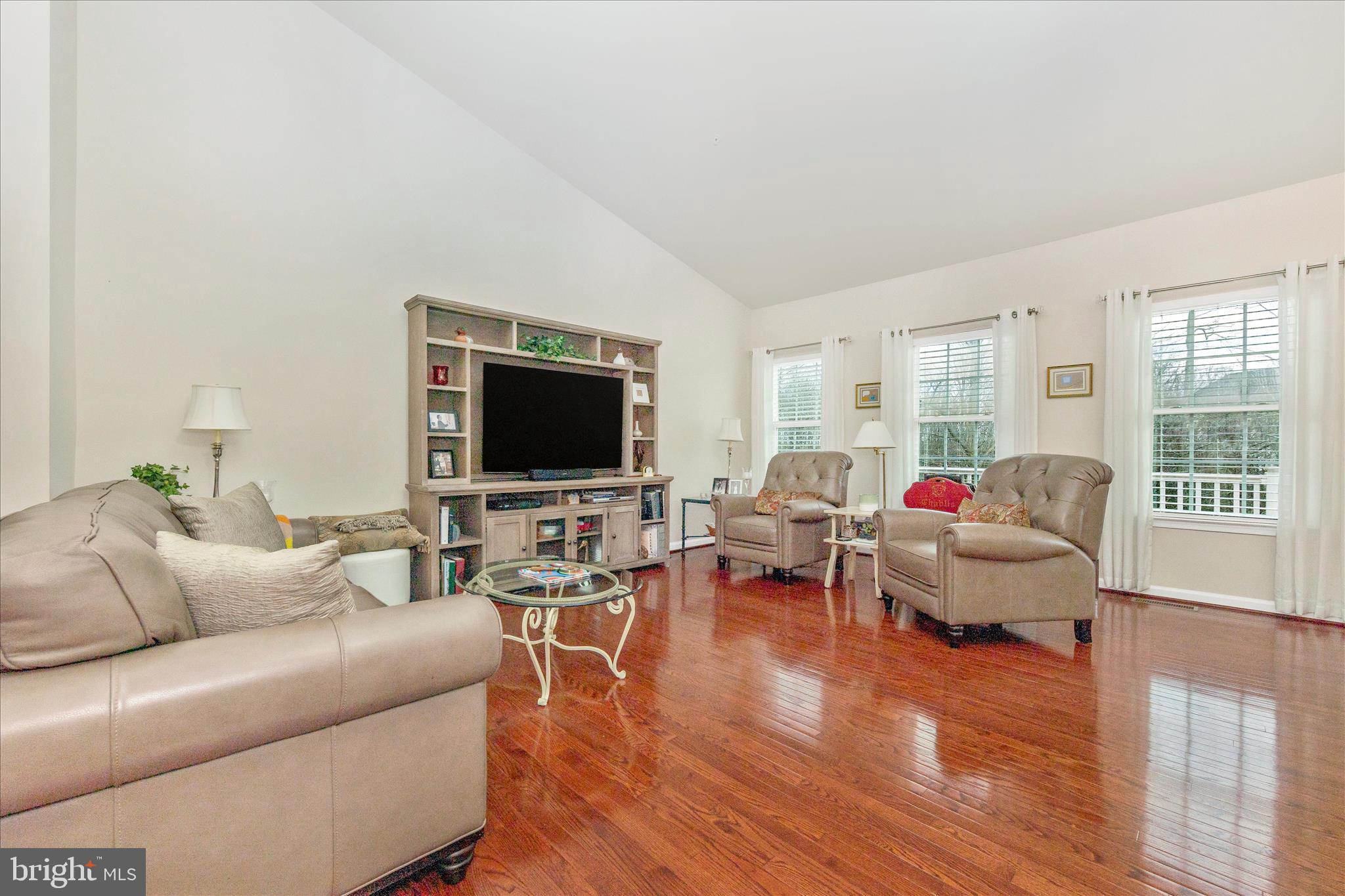 SIGNATURE CLUB AT GREENVIEW - Residential