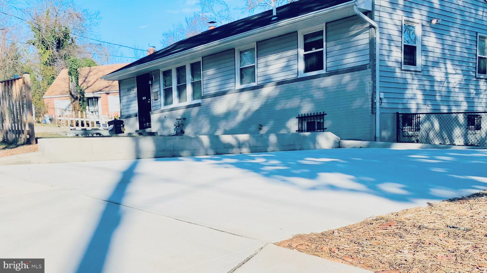 CHEVERLY MANOR - Residential Lease