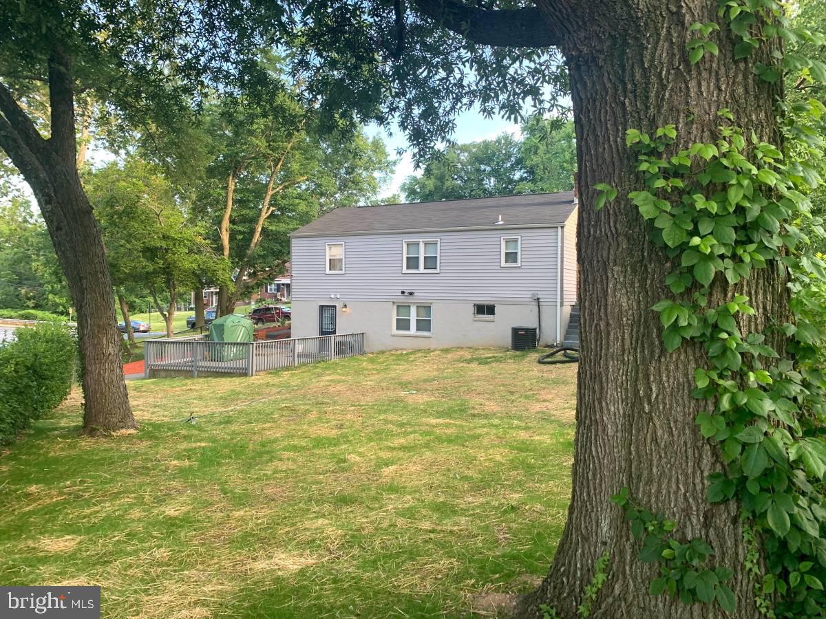 CHEVERLY MANOR - Residential Lease