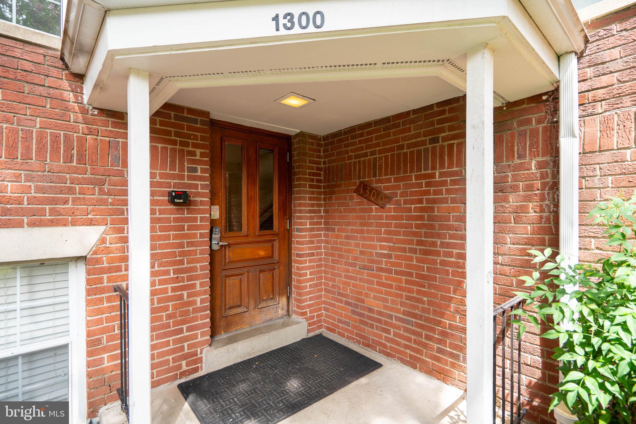 ROSSLYN HEIGHTS - Residential