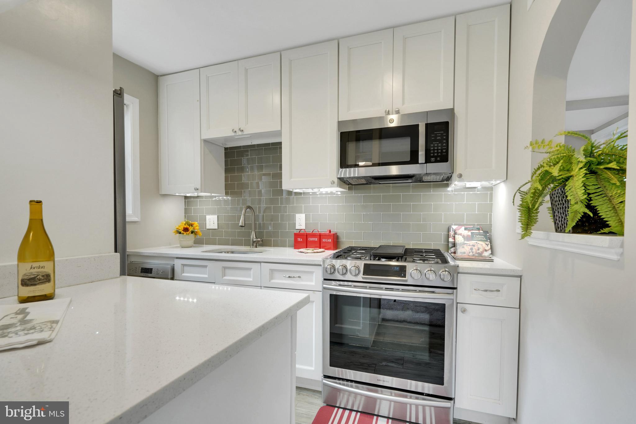 ROSSLYN HEIGHTS - Residential