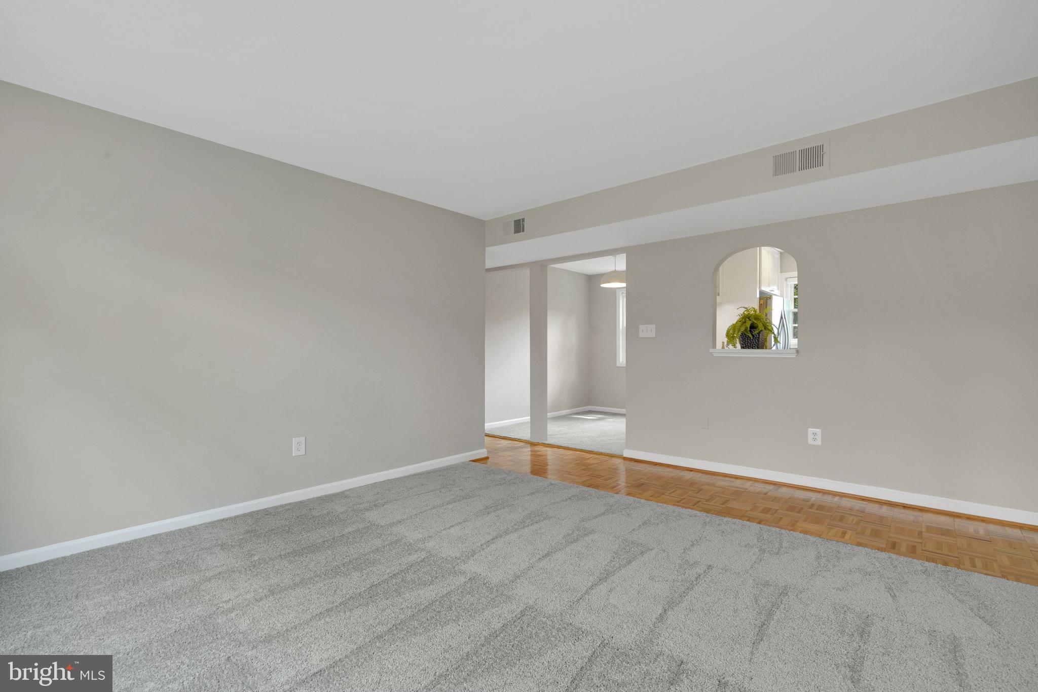 ROSSLYN HEIGHTS - Residential