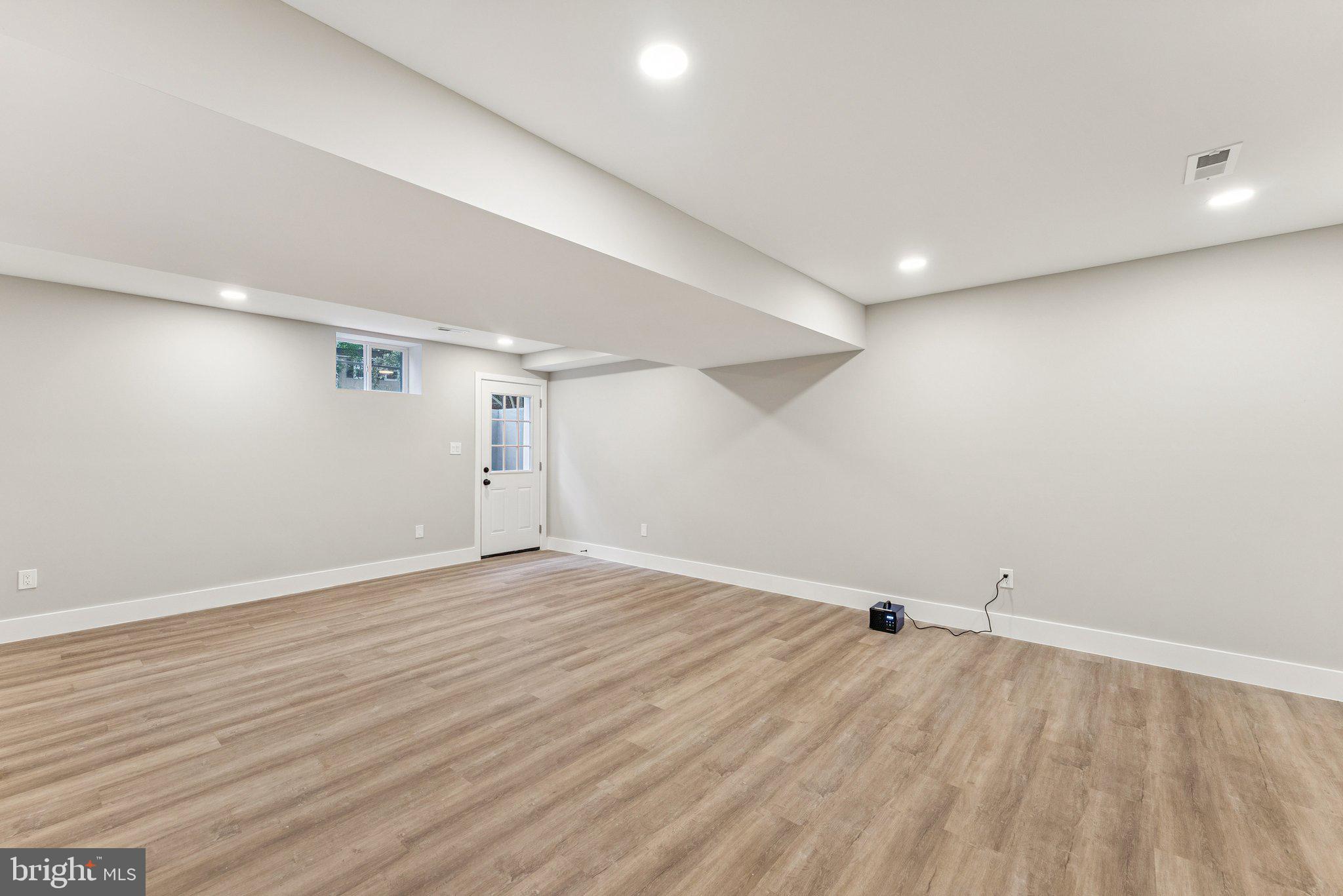 STRATFORD LANDING - Residential