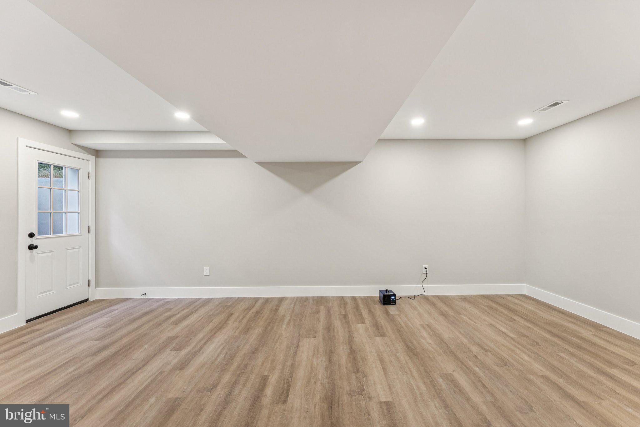 STRATFORD LANDING - Residential