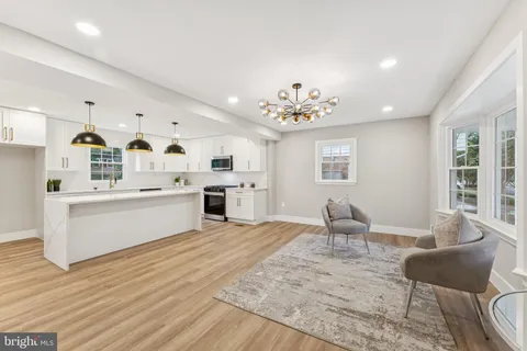 2308 Creek Drive, Alexandria, VA MLS: VAFX2278070