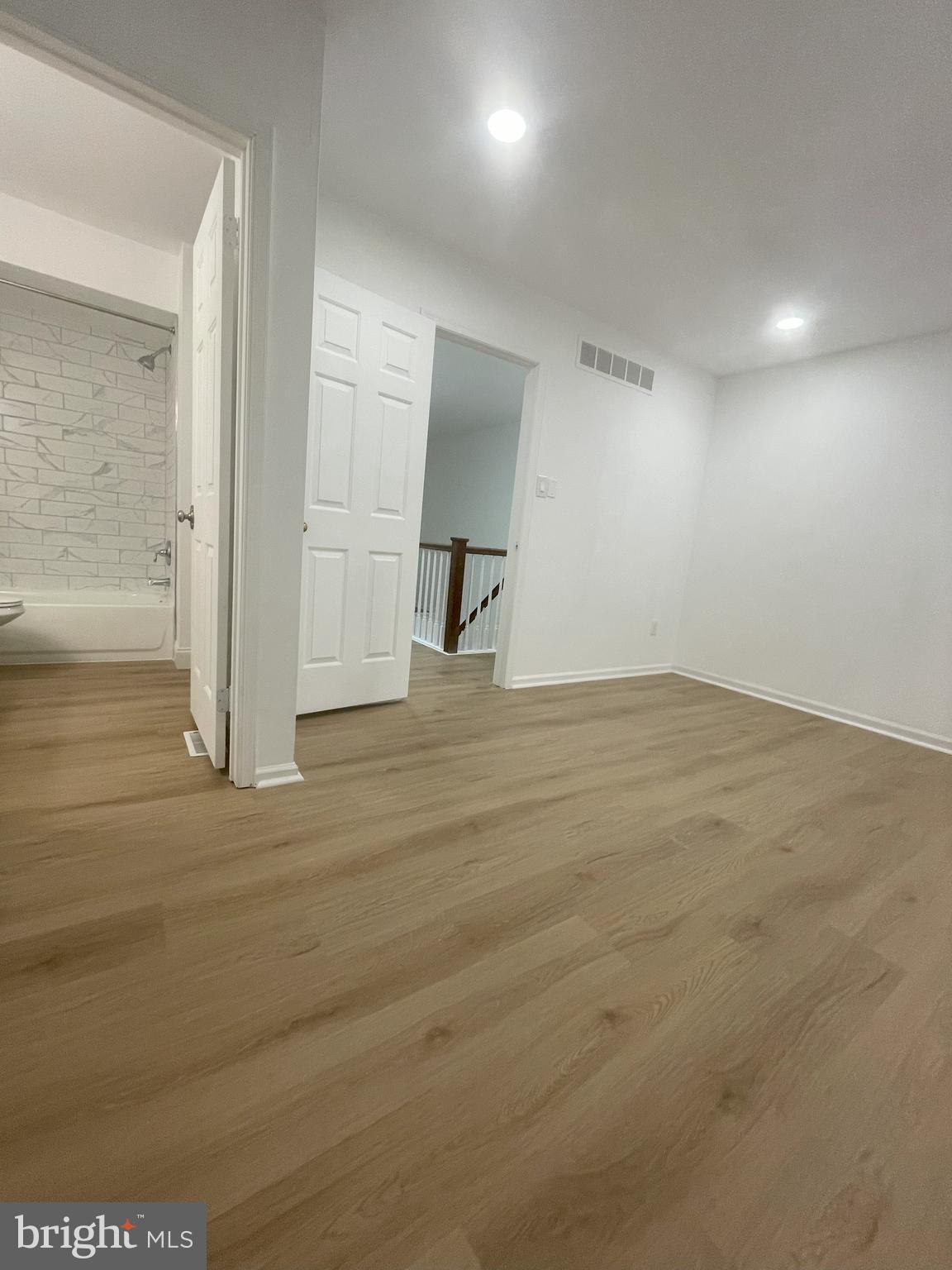 TIMBER RIDGE - Residential Lease