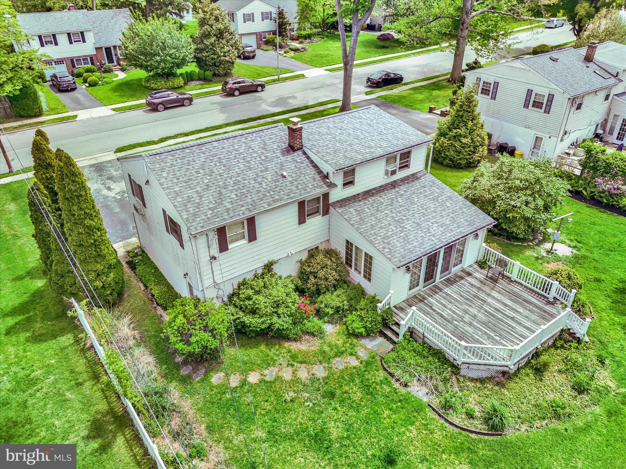 1617 CHERRY LANE