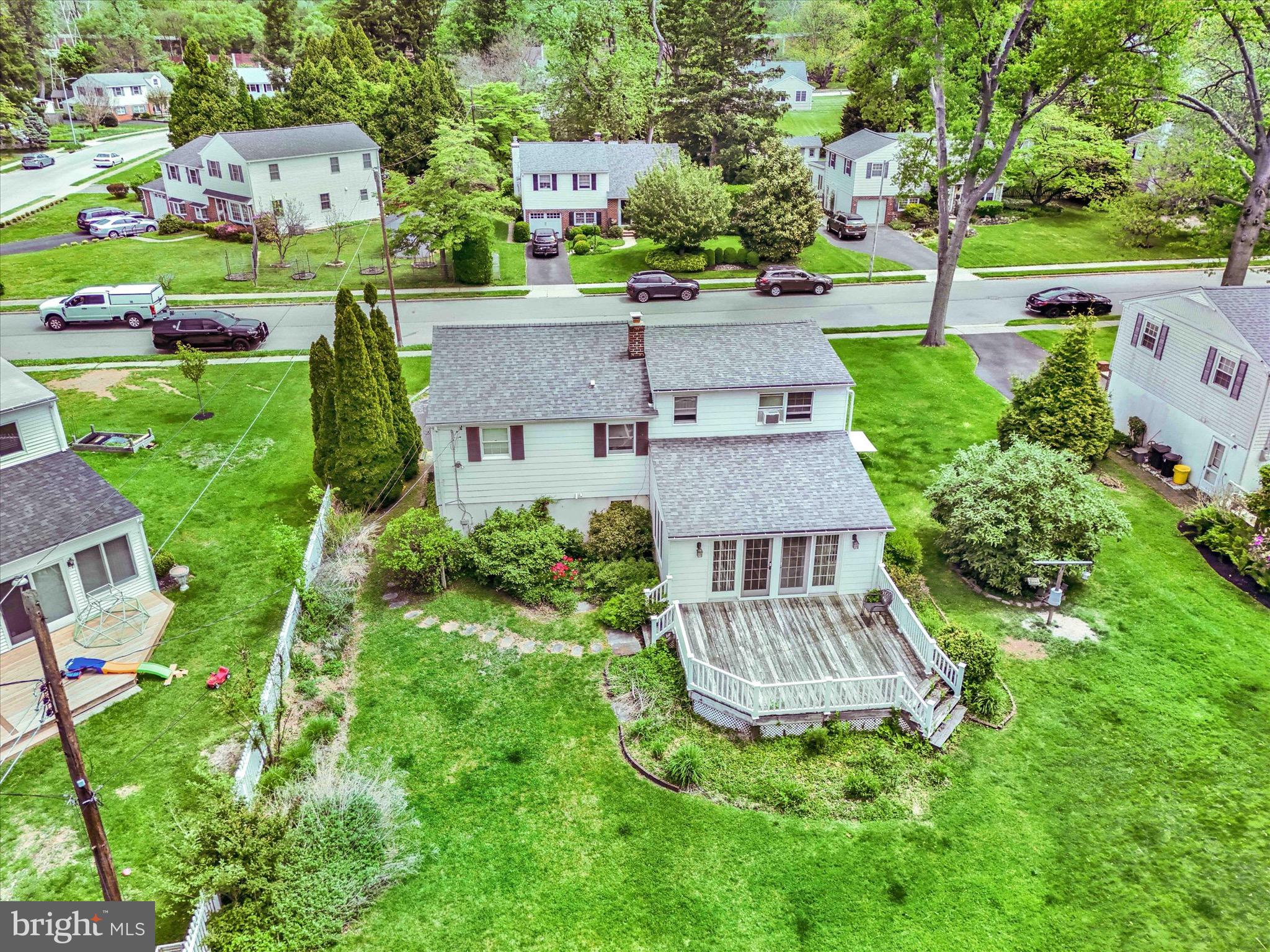 1617 CHERRY LANE