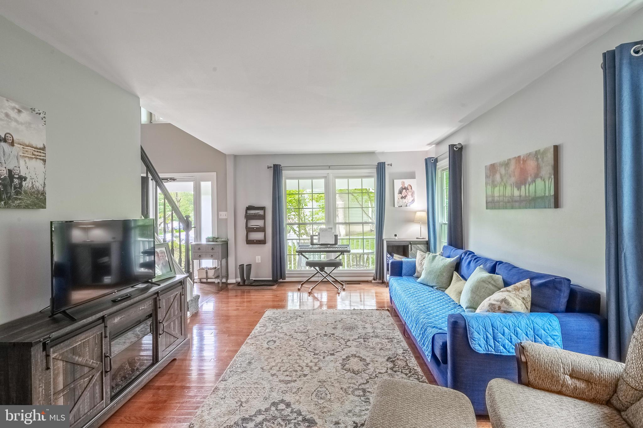 LAKE RIDGE - Residential Lease