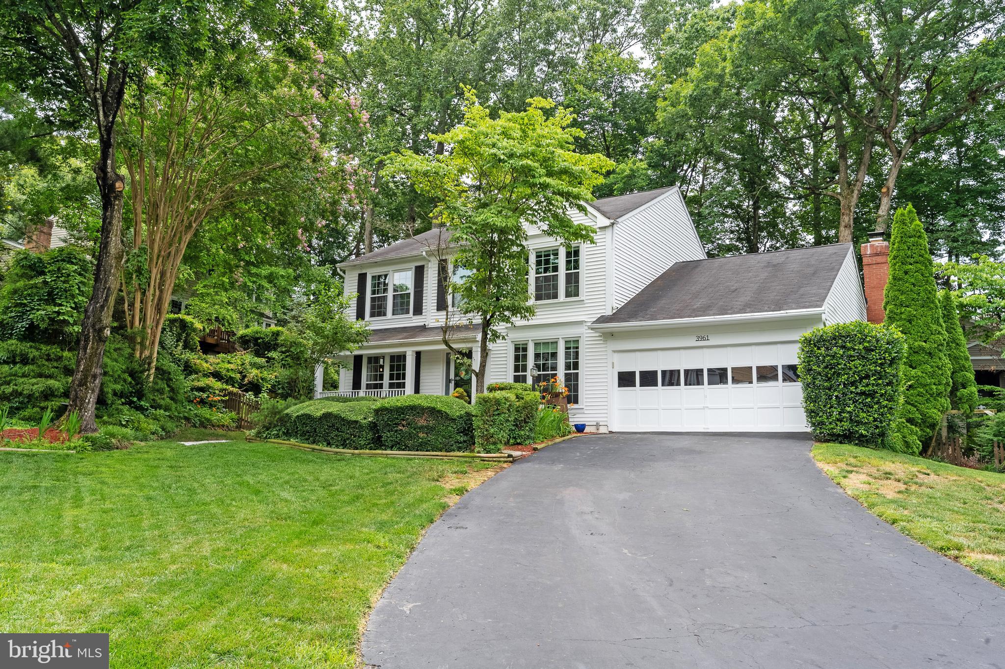 LAKE RIDGE - Residential Lease