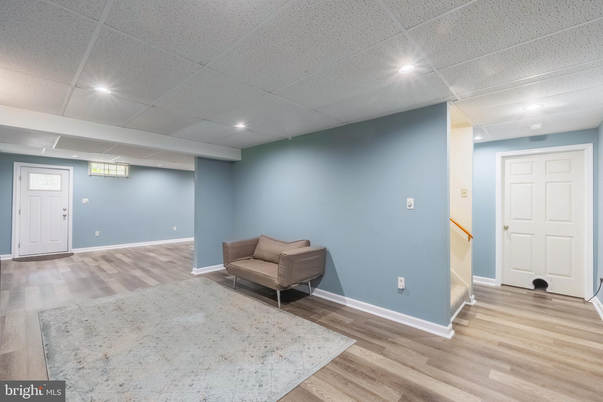 LAKE RIDGE - Residential Lease