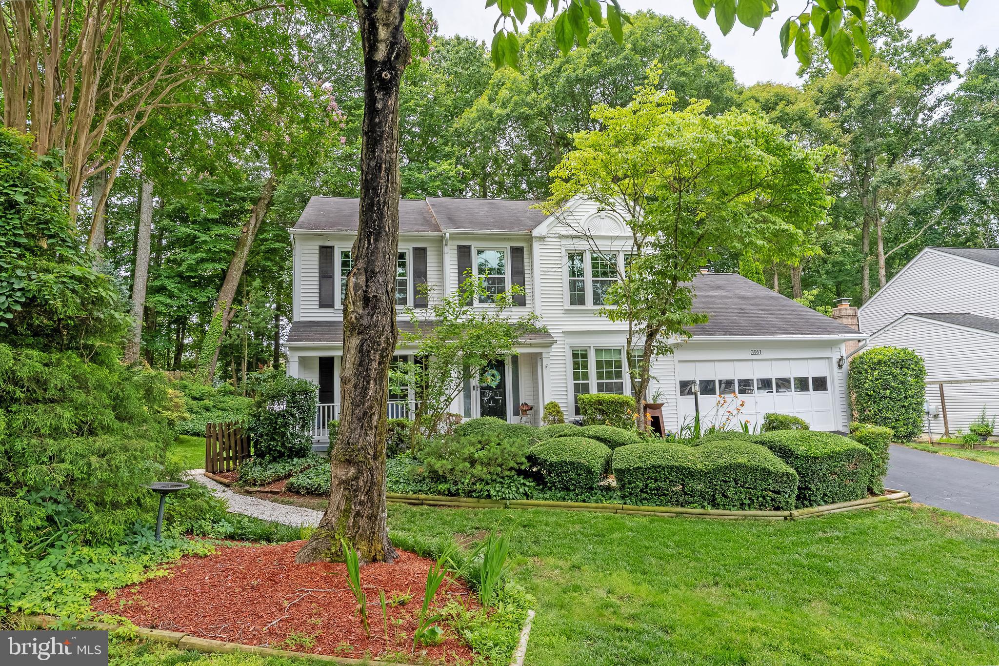 LAKE RIDGE - Residential Lease