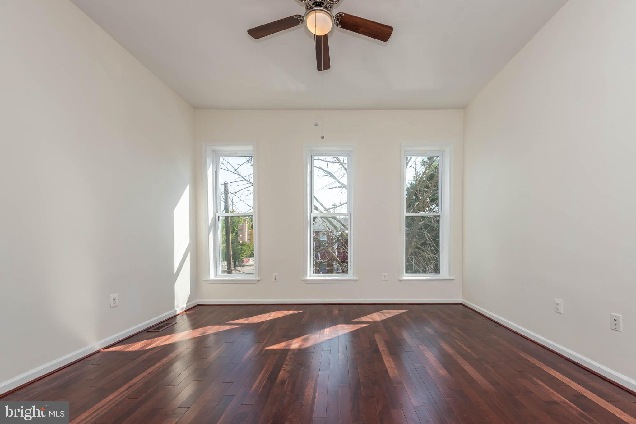 SANDTOWN-WINCHESTER - Residential