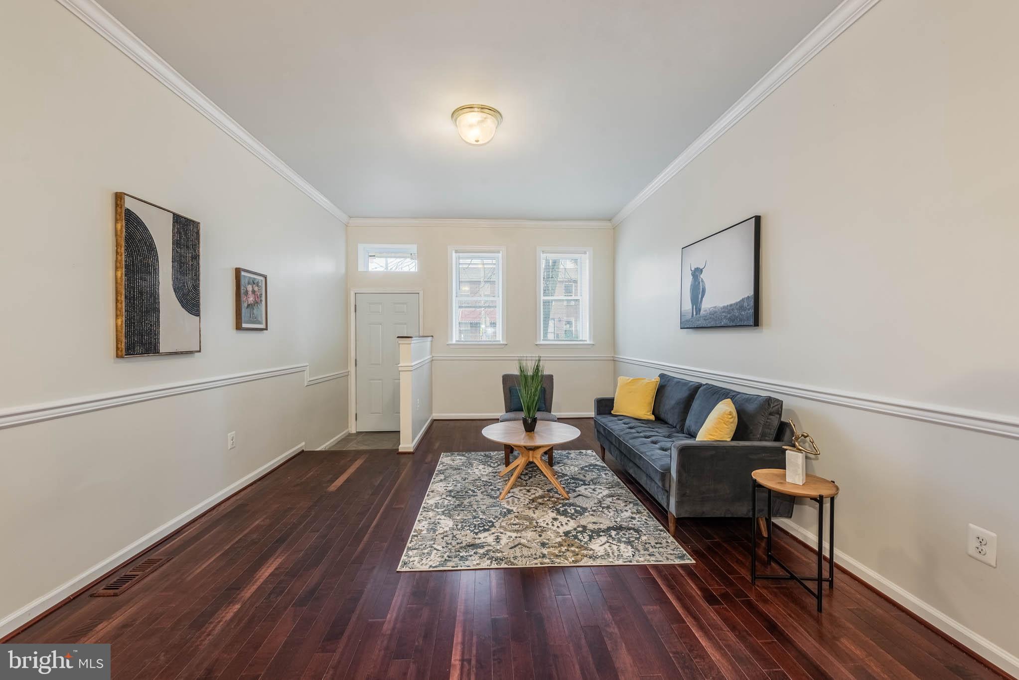 SANDTOWN-WINCHESTER - Residential