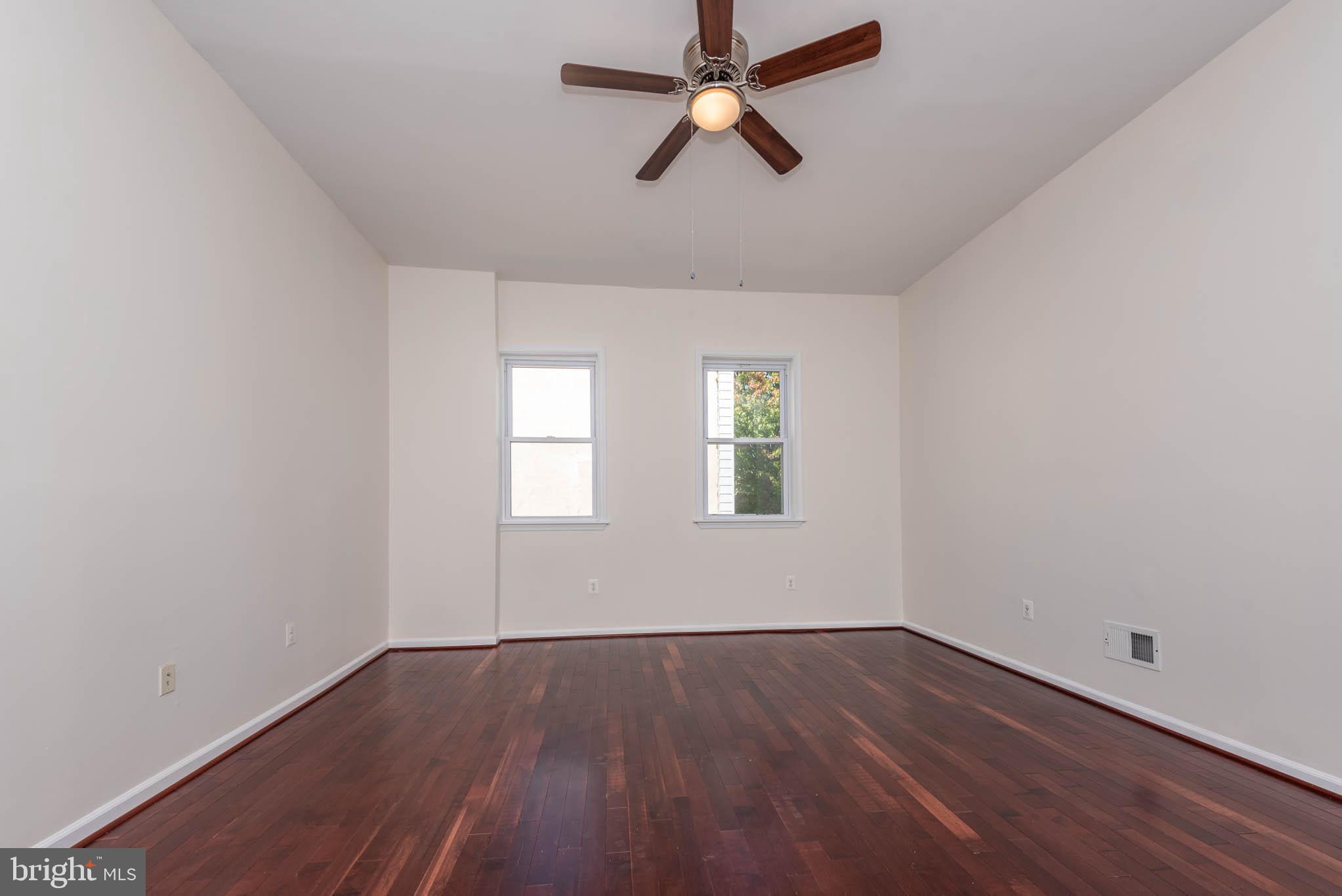 SANDTOWN-WINCHESTER - Residential