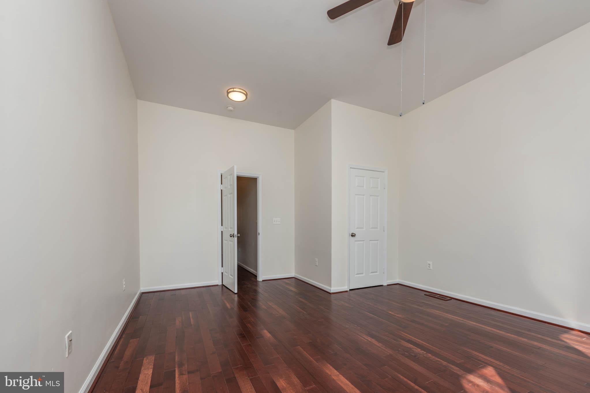 SANDTOWN-WINCHESTER - Residential