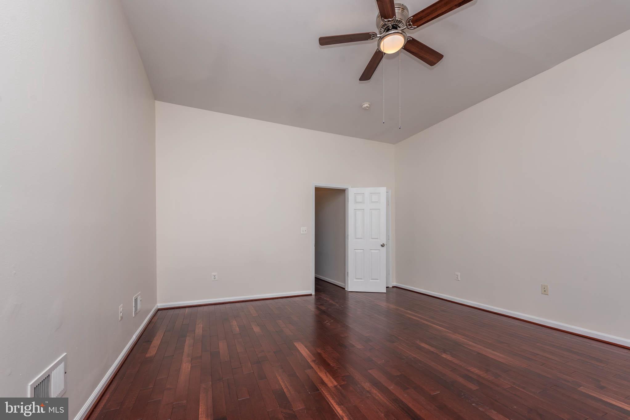 SANDTOWN-WINCHESTER - Residential