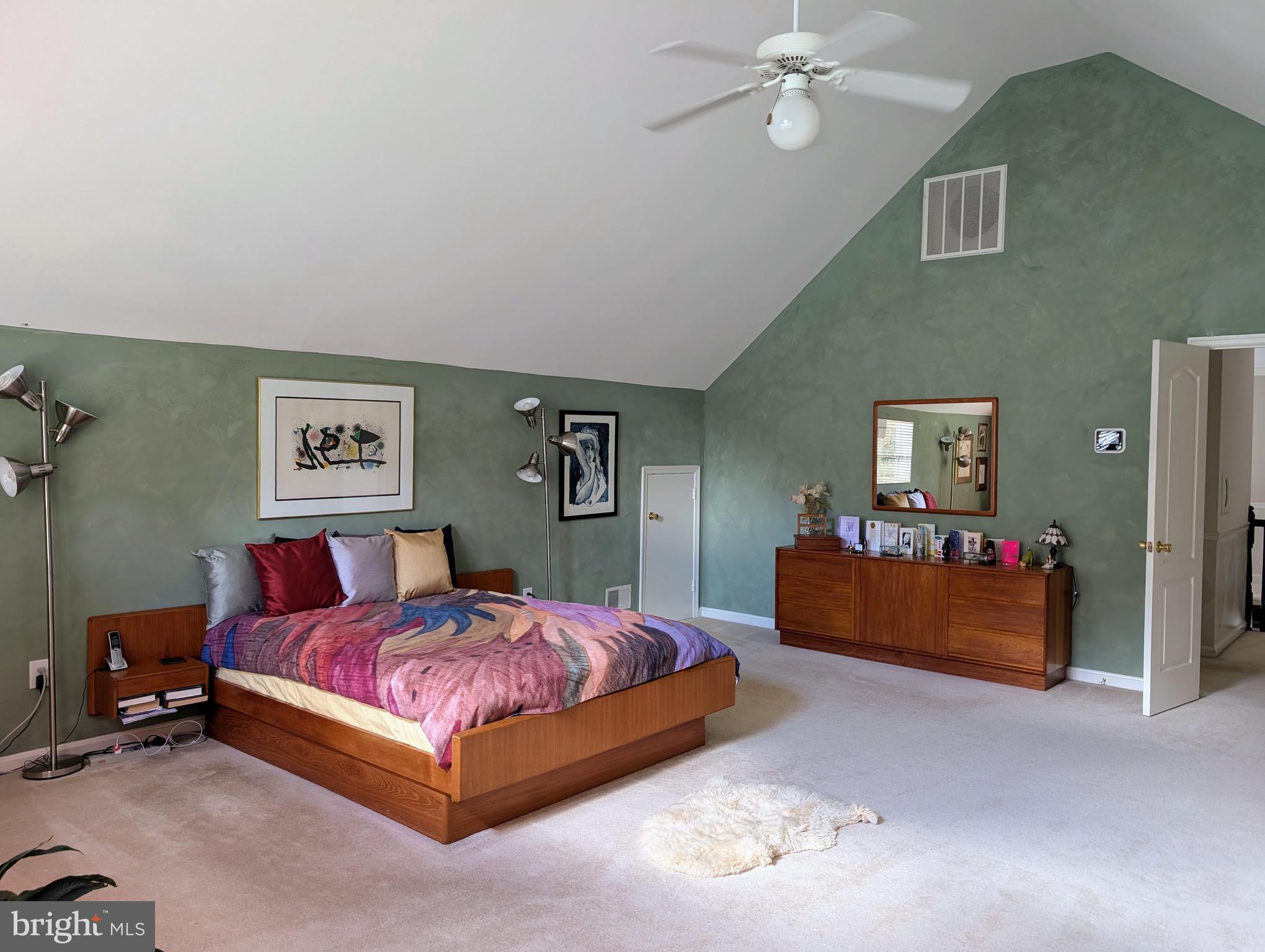 BIG PINES VILLAGE - Residential