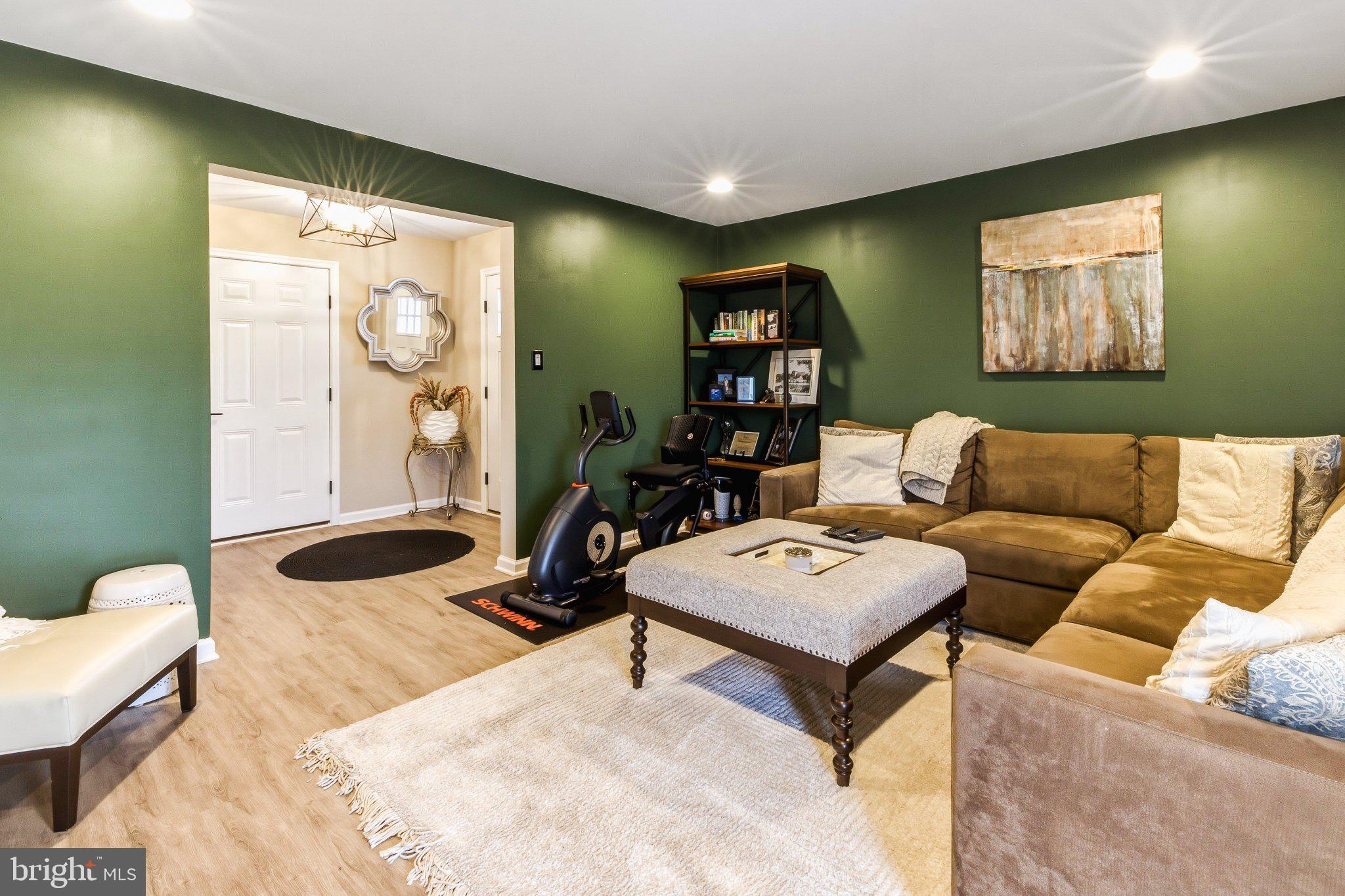 86 AVIARY ROAD