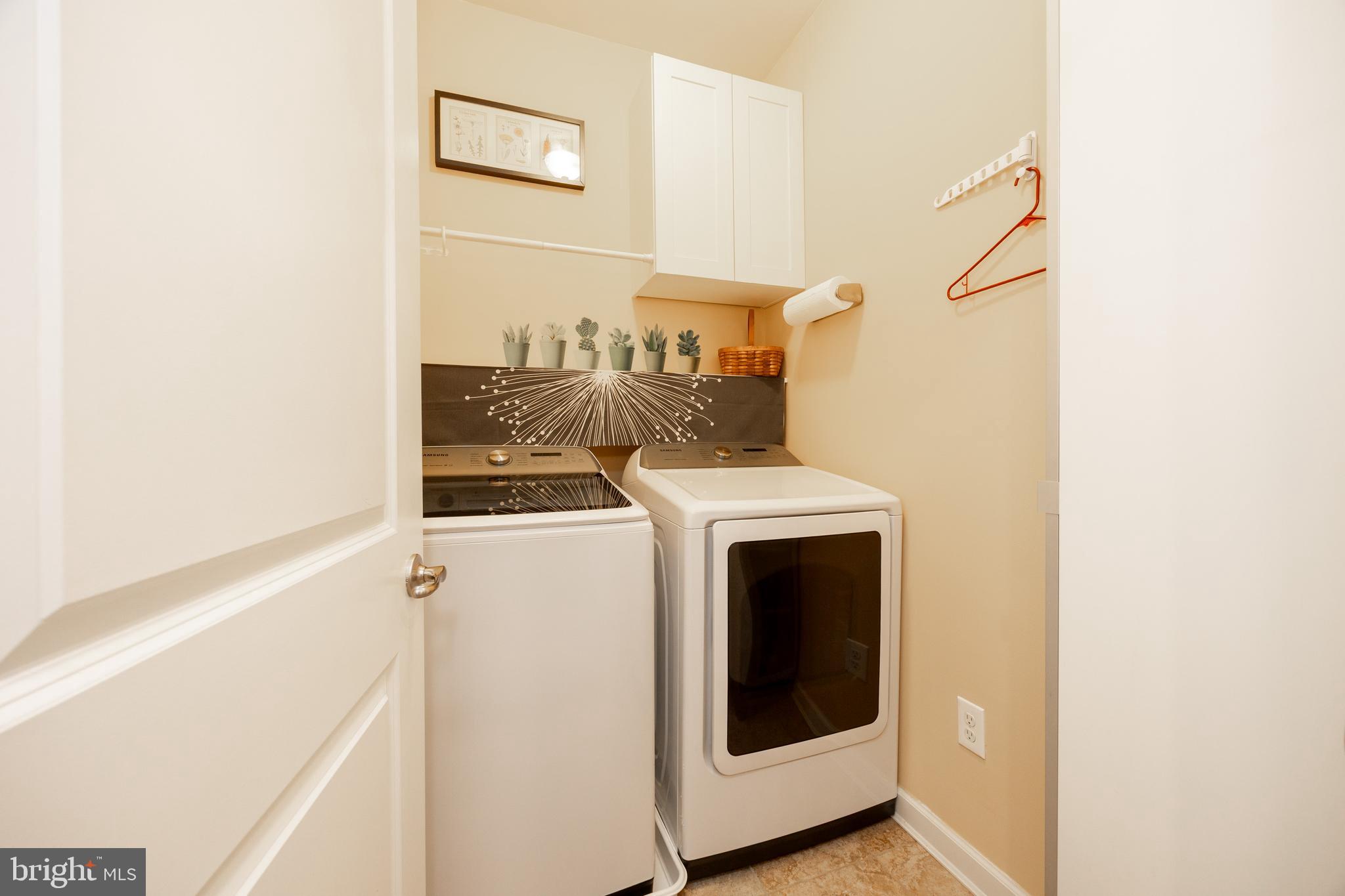 HIGHPNTE AT SHANAHAN - Residential