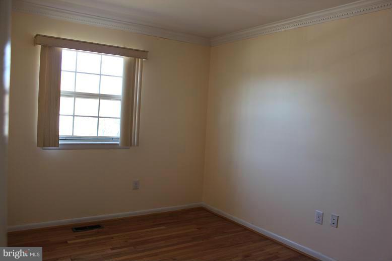 DALE CITY - Residential Lease