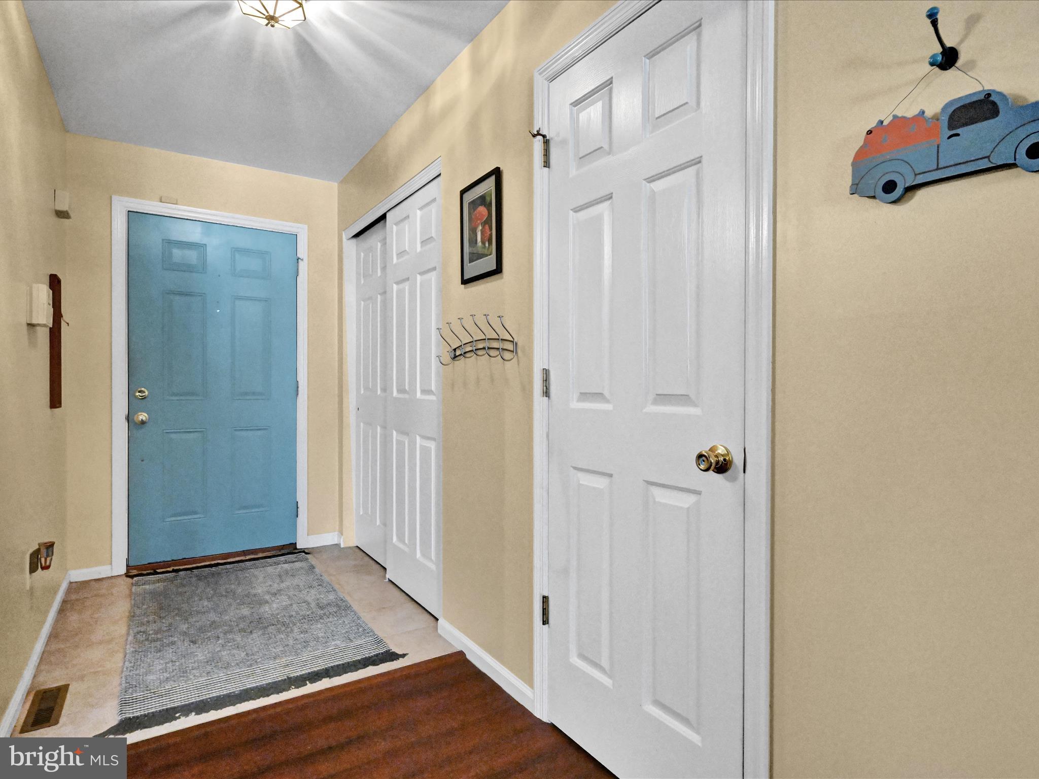 OAK MEADOWS - Residential