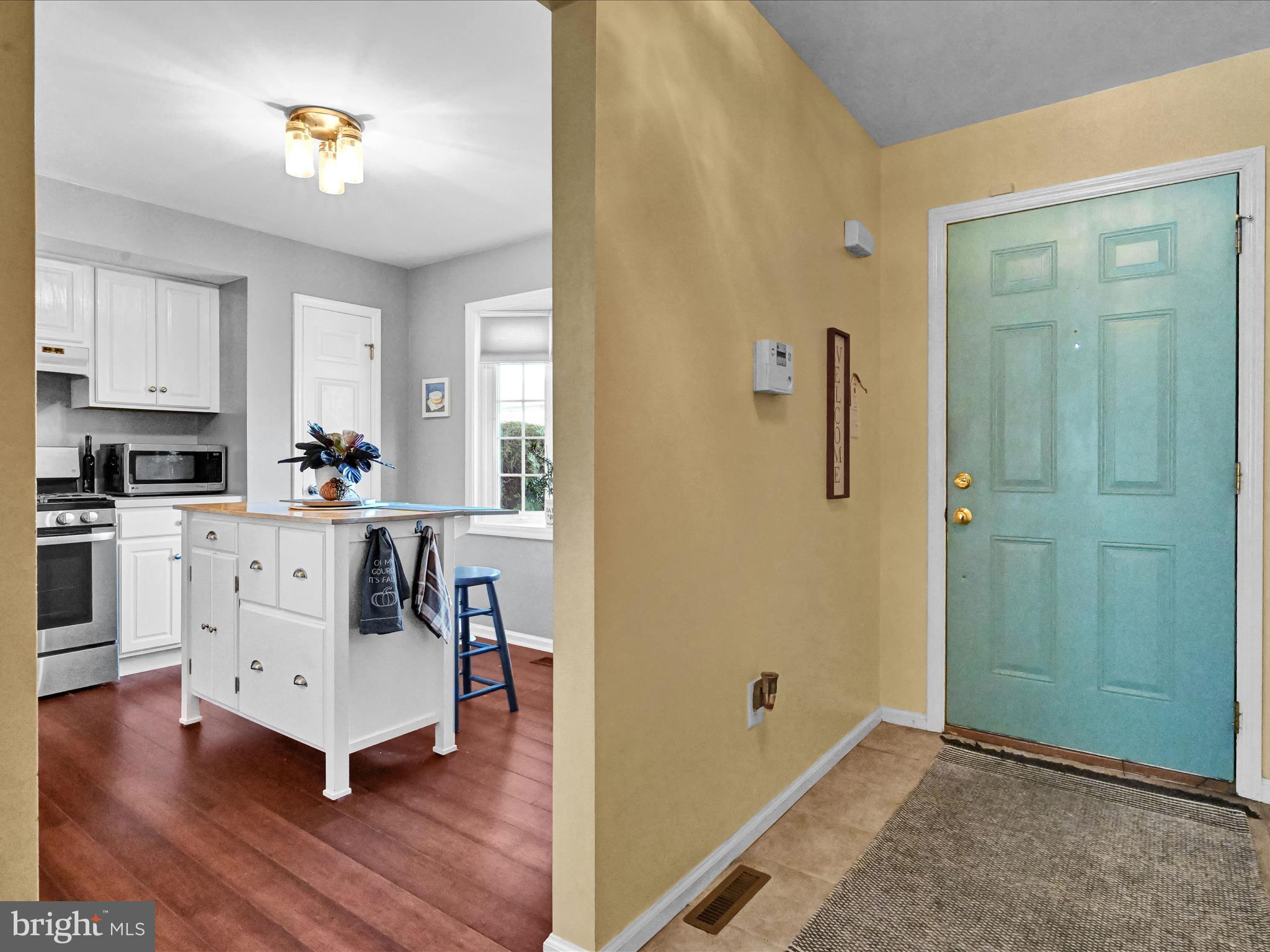 OAK MEADOWS - Residential