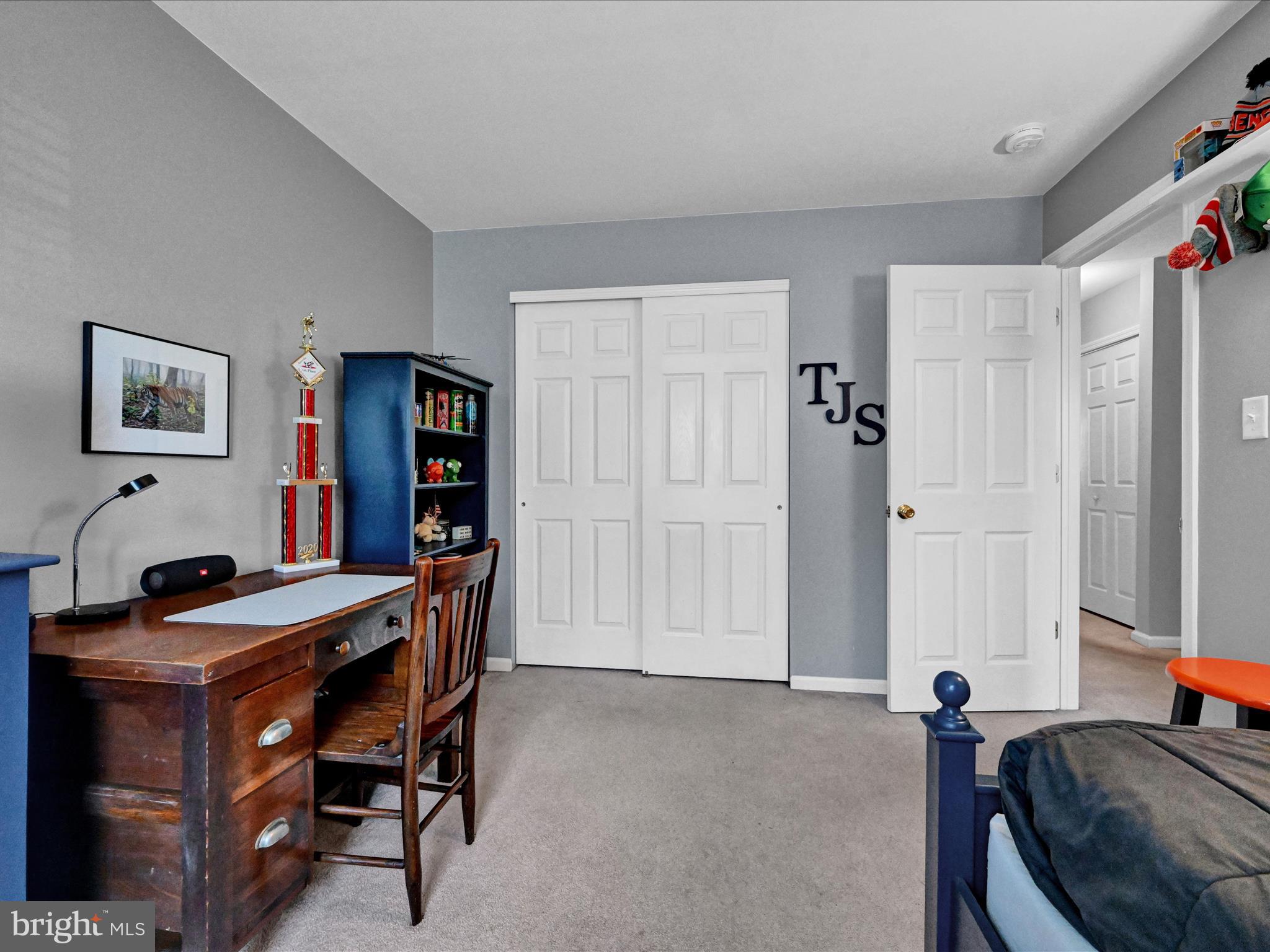 OAK MEADOWS - Residential