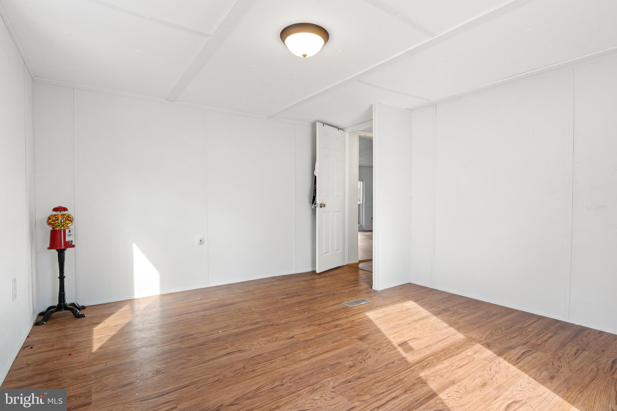 SMITHVILLE MHP - Residential