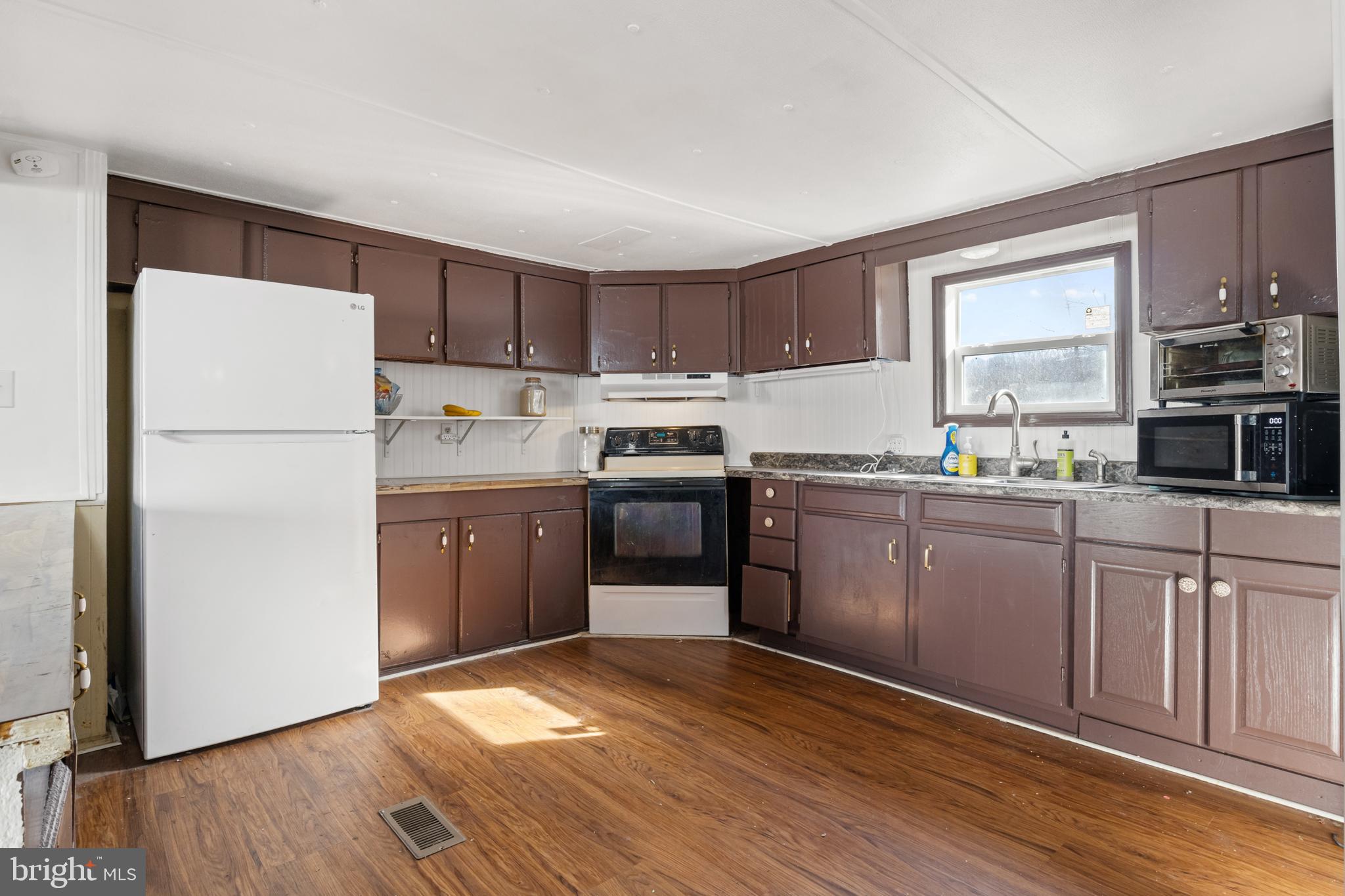 SMITHVILLE MHP - Residential