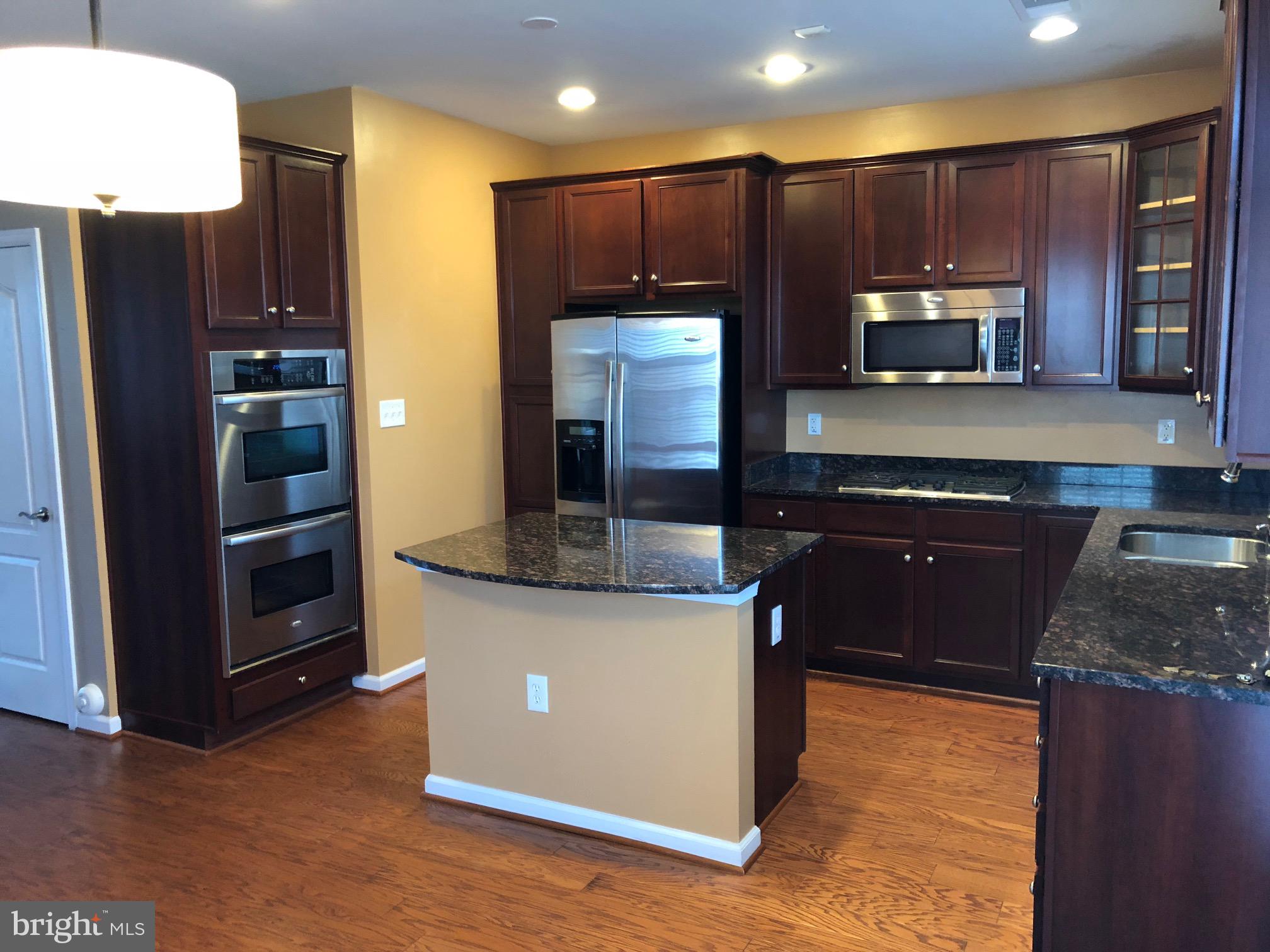 GOOSE CREEK VILLAGE NORTH - Residential Lease