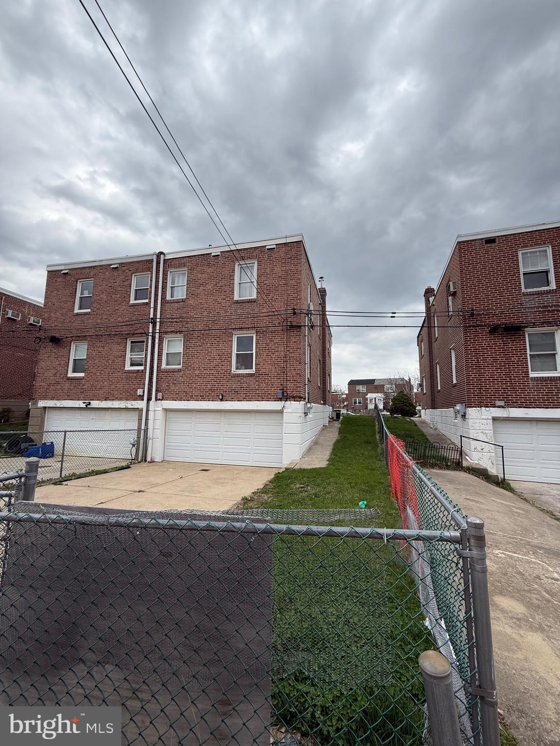 3220 GUILFORD STREET