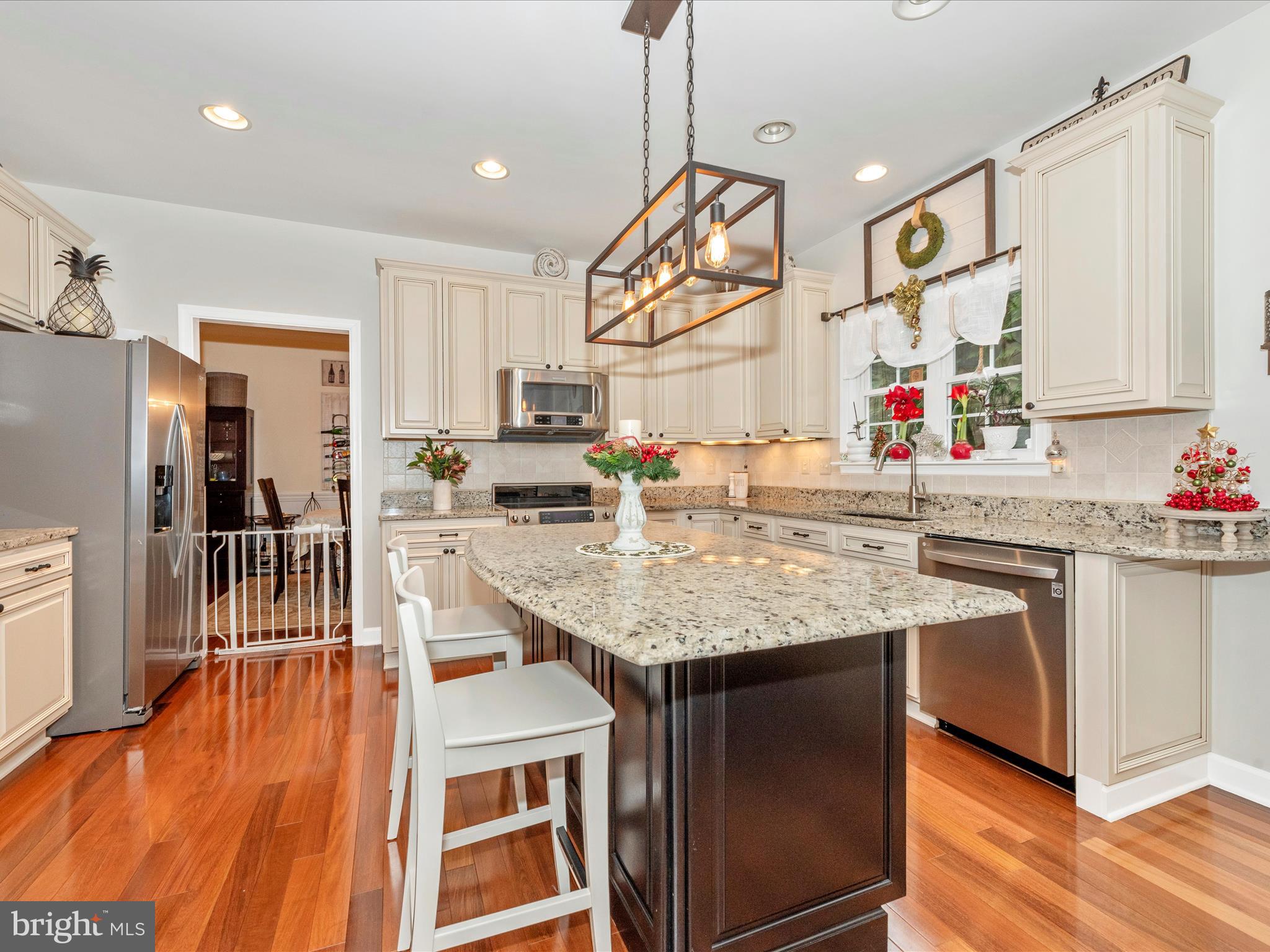 SUMMIT RIDGE - Residential