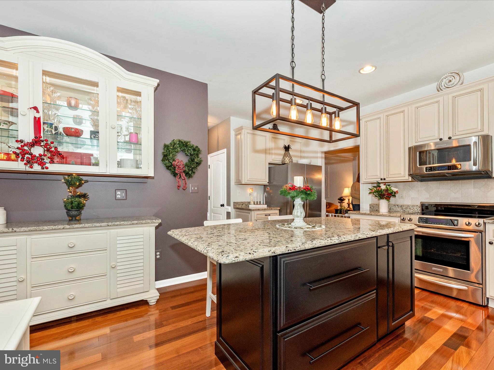 SUMMIT RIDGE - Residential