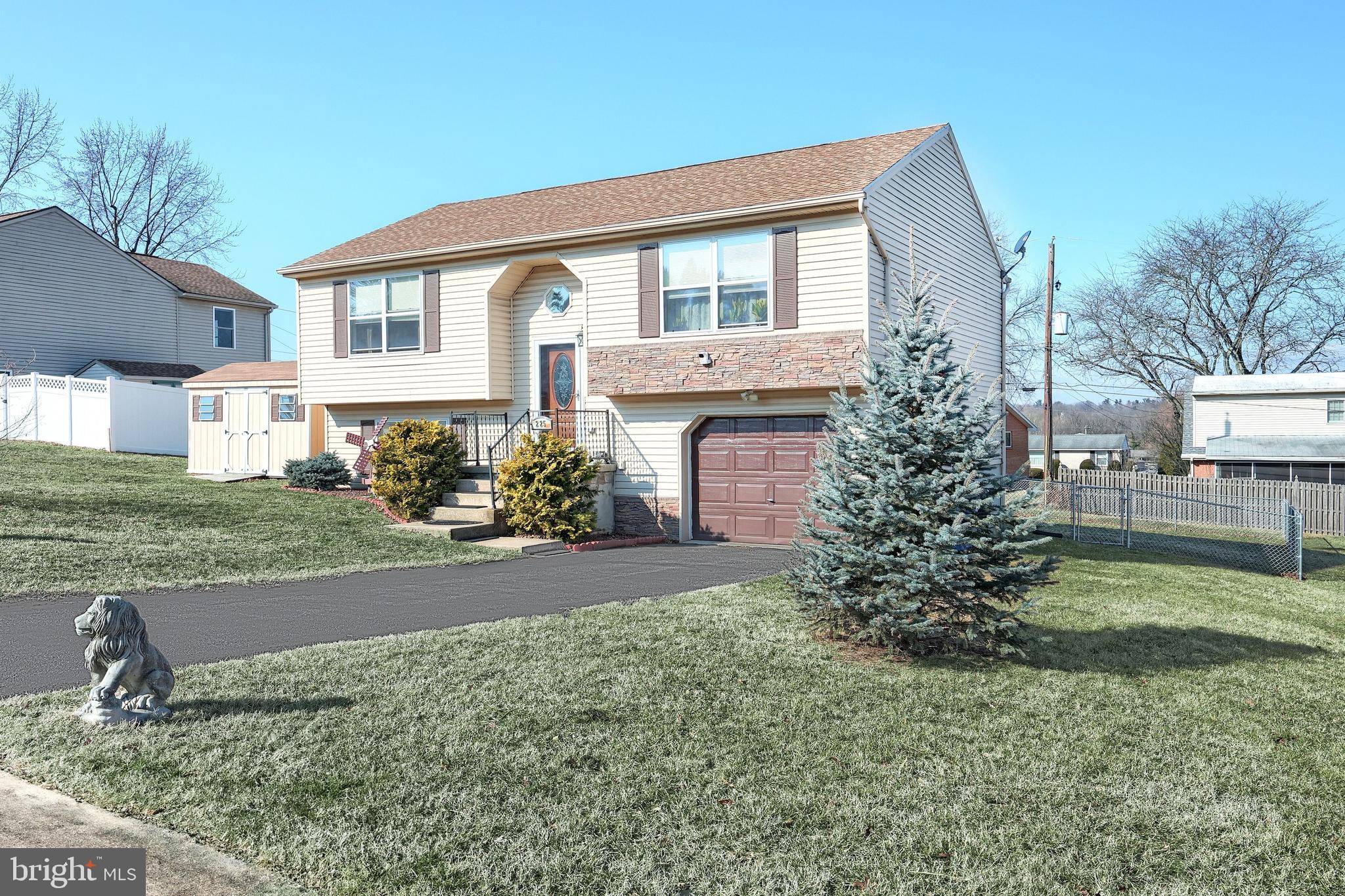 MANCHESTER - Residential