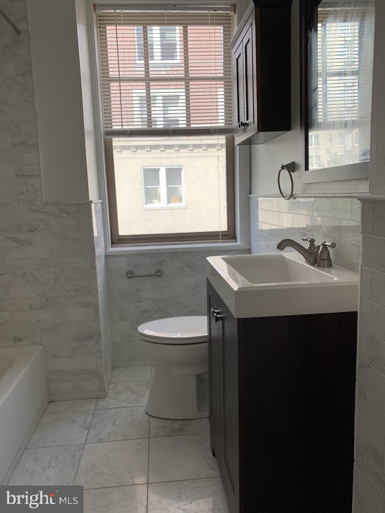 RITTENHOUSE SQUARE - Residential Lease