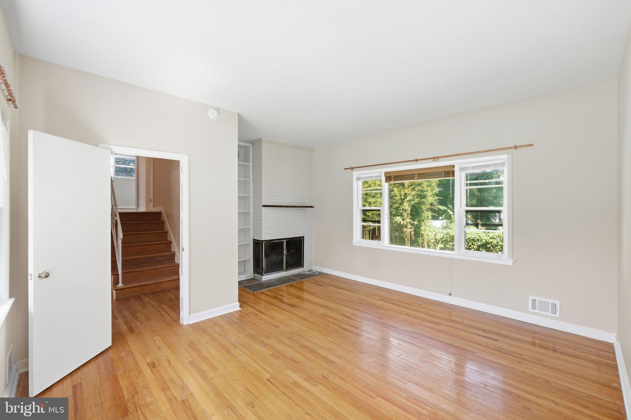 11317 COLLEGE VIEW DRIVE