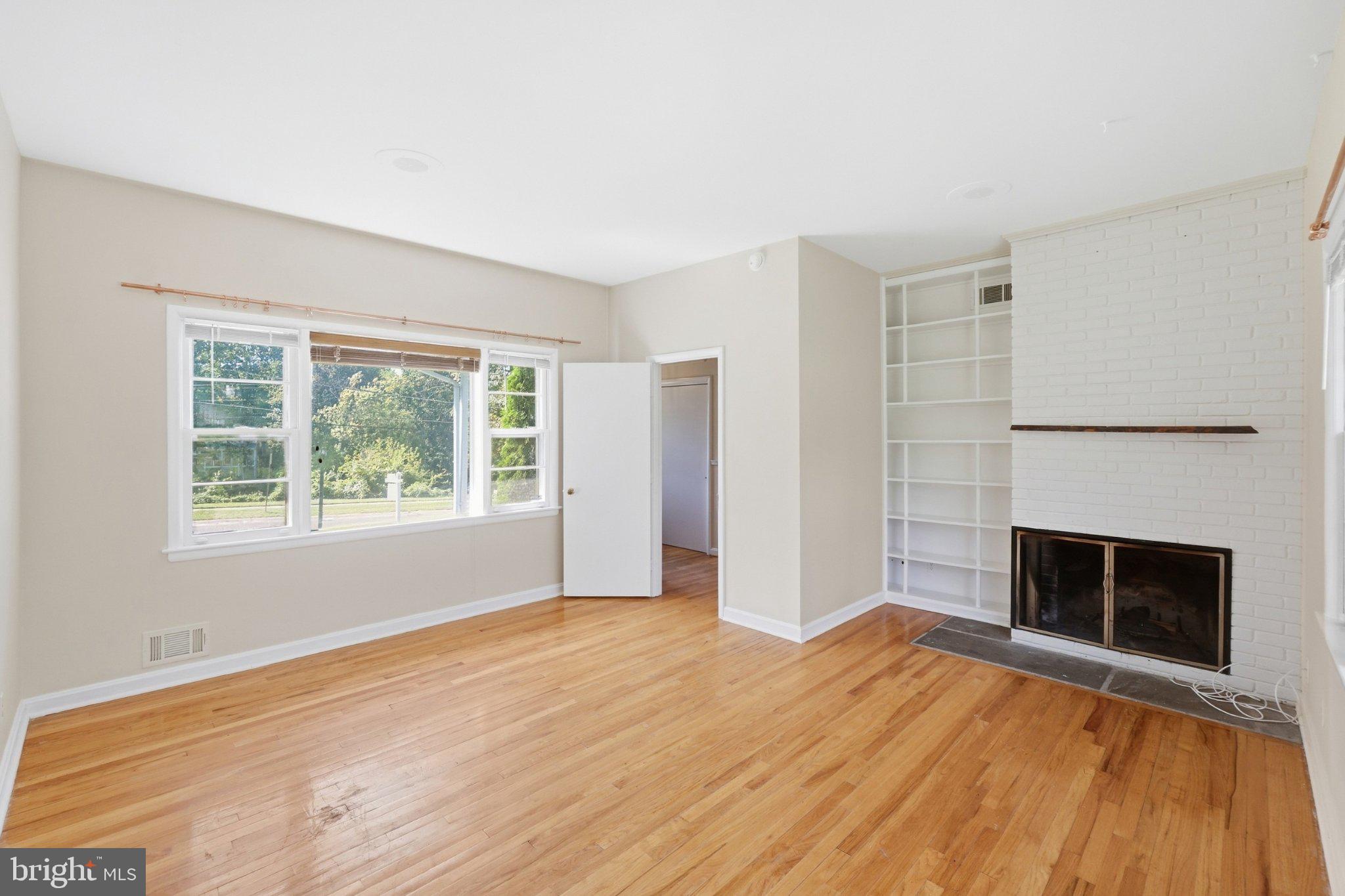 11317 COLLEGE VIEW DRIVE