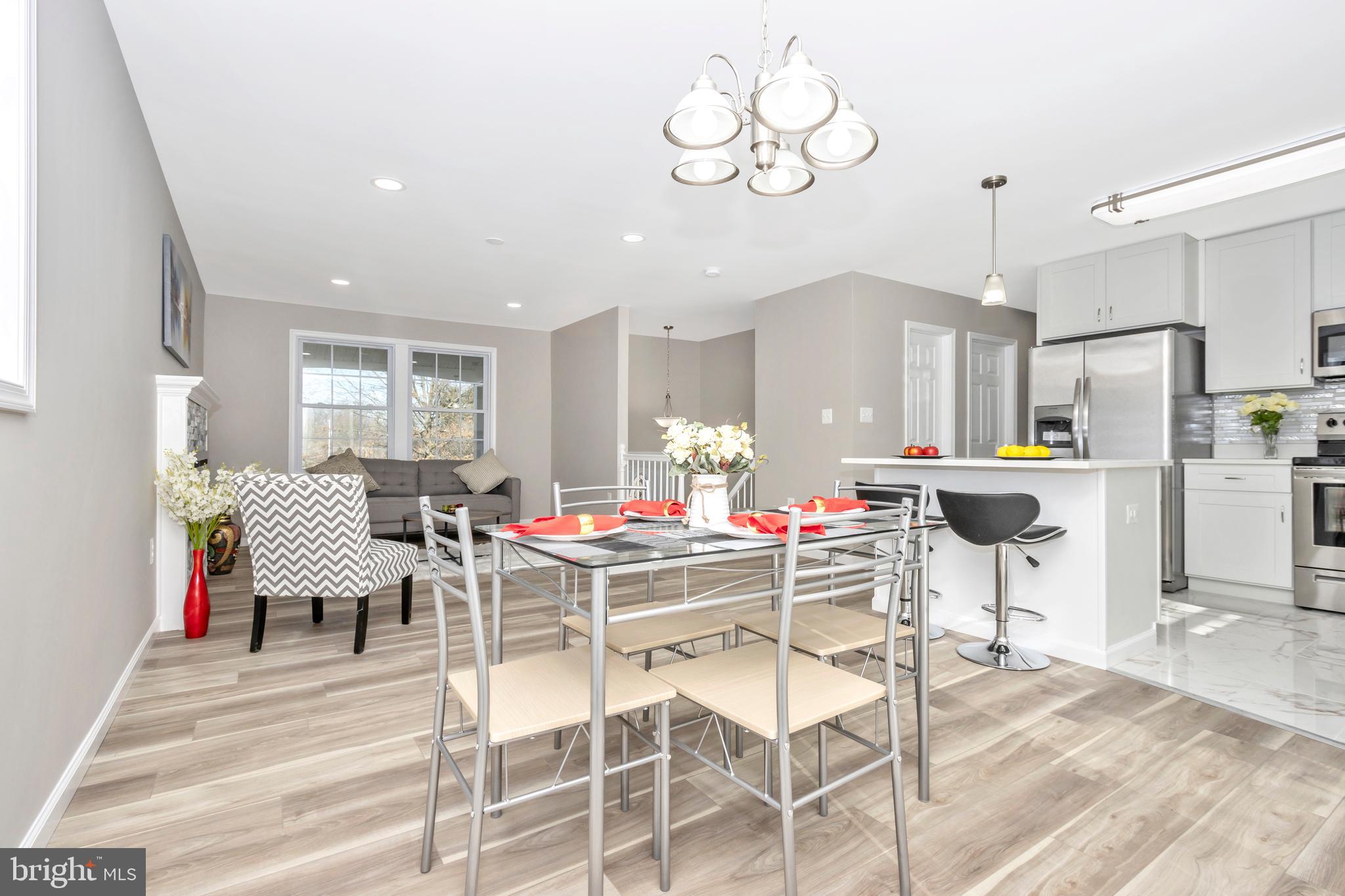 EMERALD VALLEY - Residential