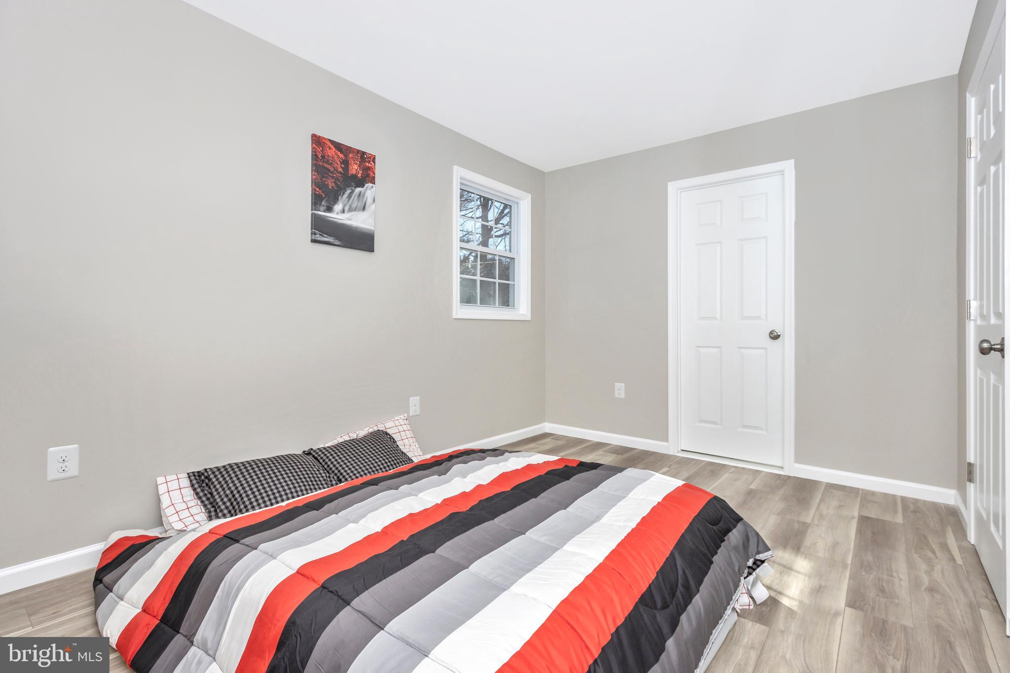 EMERALD VALLEY - Residential