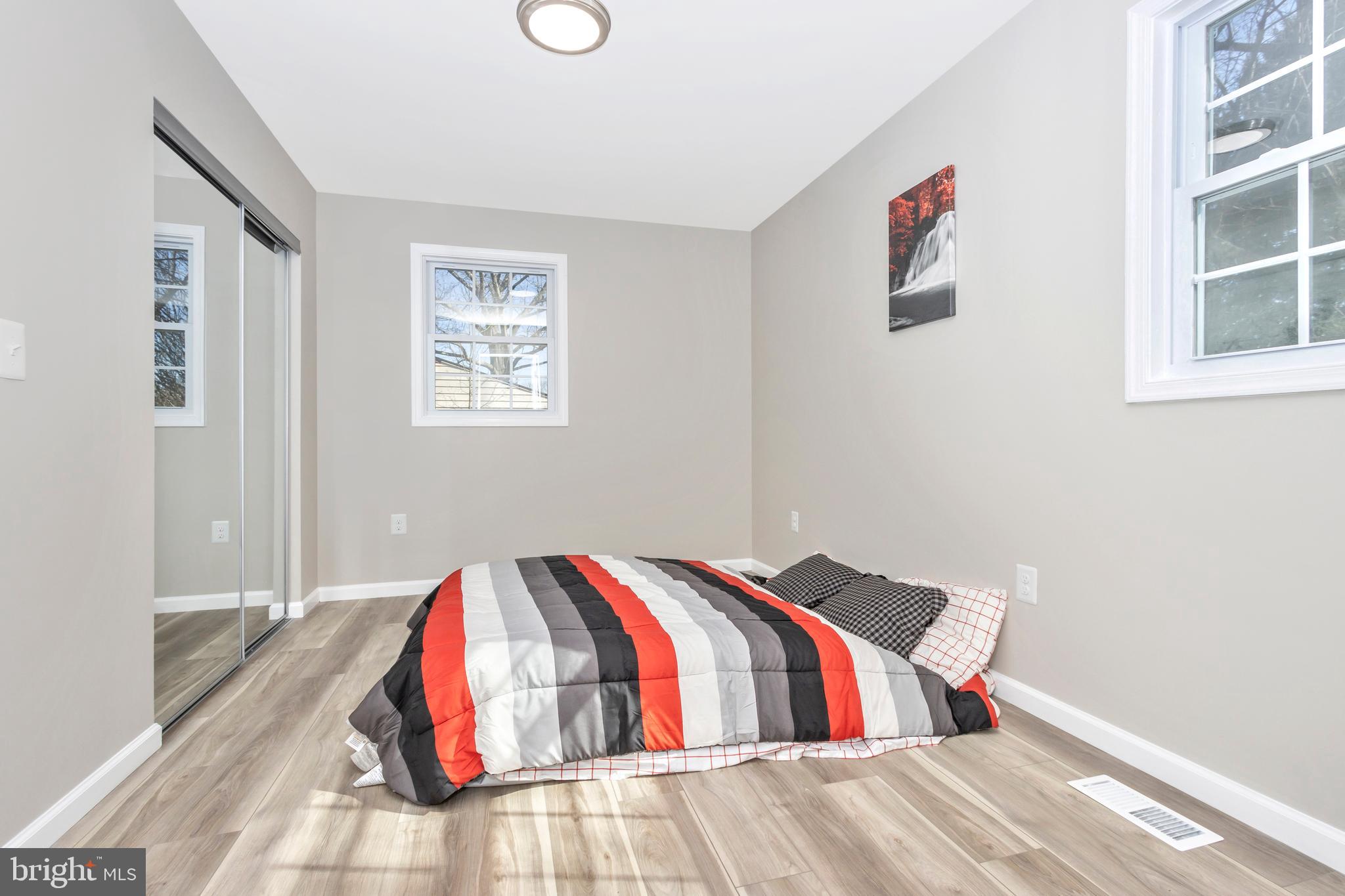 EMERALD VALLEY - Residential