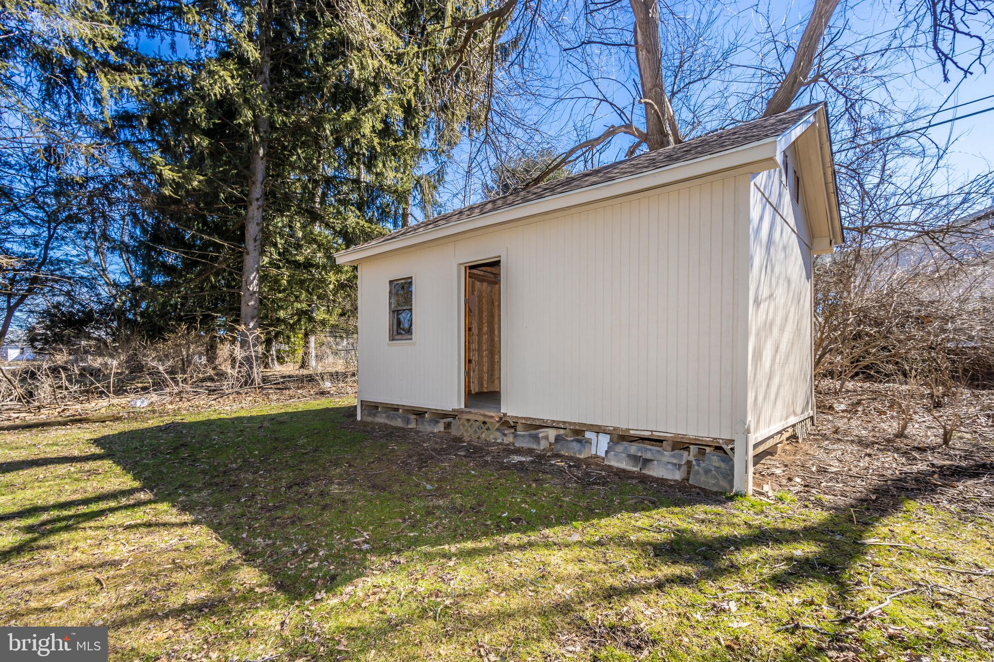 EMERALD VALLEY - Residential