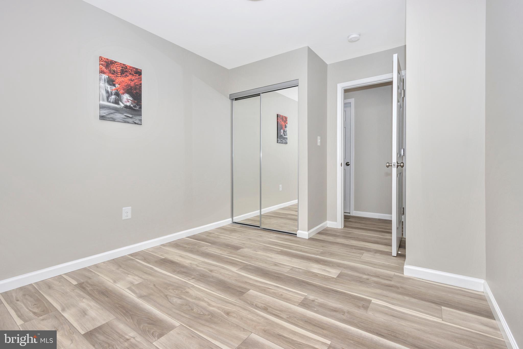 EMERALD VALLEY - Residential