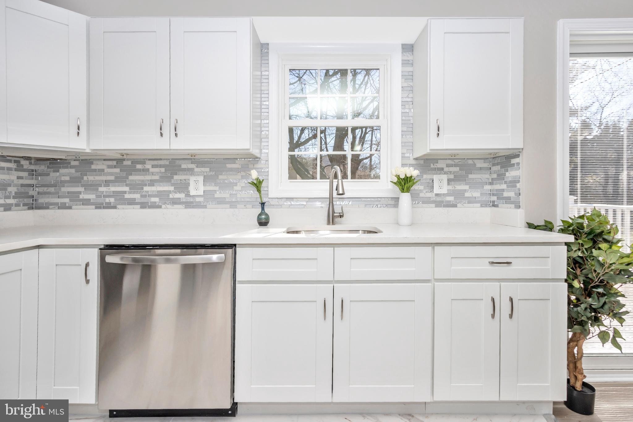 EMERALD VALLEY - Residential